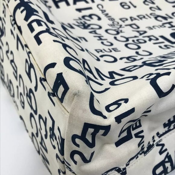 CHANEL By the Sea CC Mark Clear Chain Shoulder Tote Bag Canvas White x navy - Picture 3 of 12